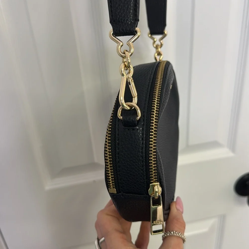 NWOT Marc Jacobs Black Oval Crossbody Bag with Gold Accents - Picture 7 of 14